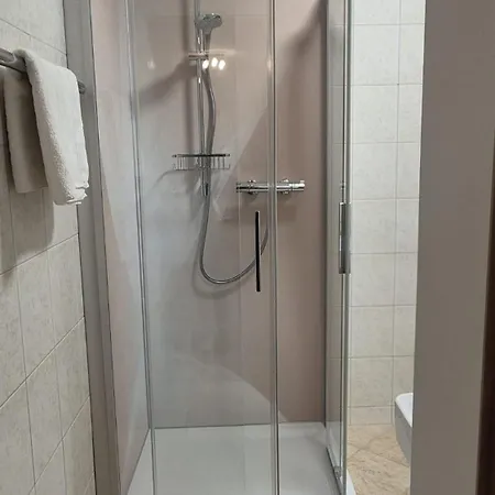 Dallavia Apartment *