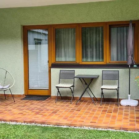 Dallavia Apartment *